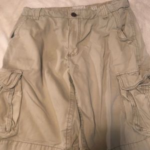 Aeropostale cargo shorts sz 33